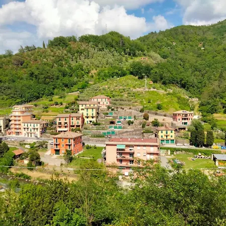 Nyaraló Tra Mare E Monti