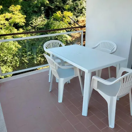 Tra Mare E Monti Nyaraló